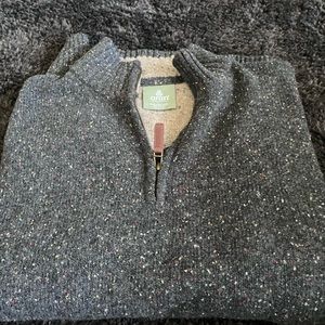 Belleek Troyer men’s graphite sweater. Just like new.